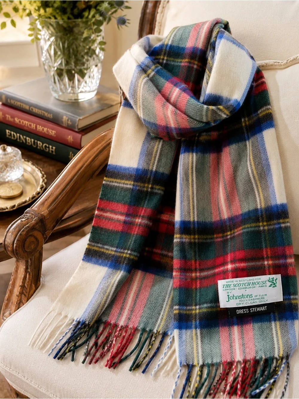 Johnstons of Elgin 100% Cashmere Tartan Stewart Plaid Scarf – The Scotch House